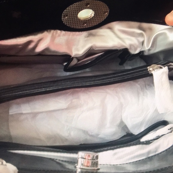 Elegant Faux Fur Handbag - Picture 4 of 5